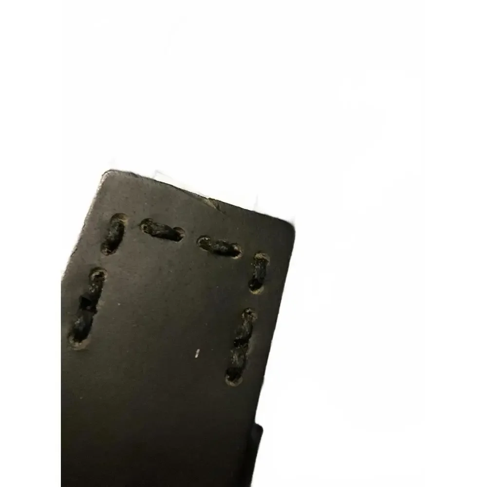 Stylish Timberland Black Leather Belt with Metal Buckle